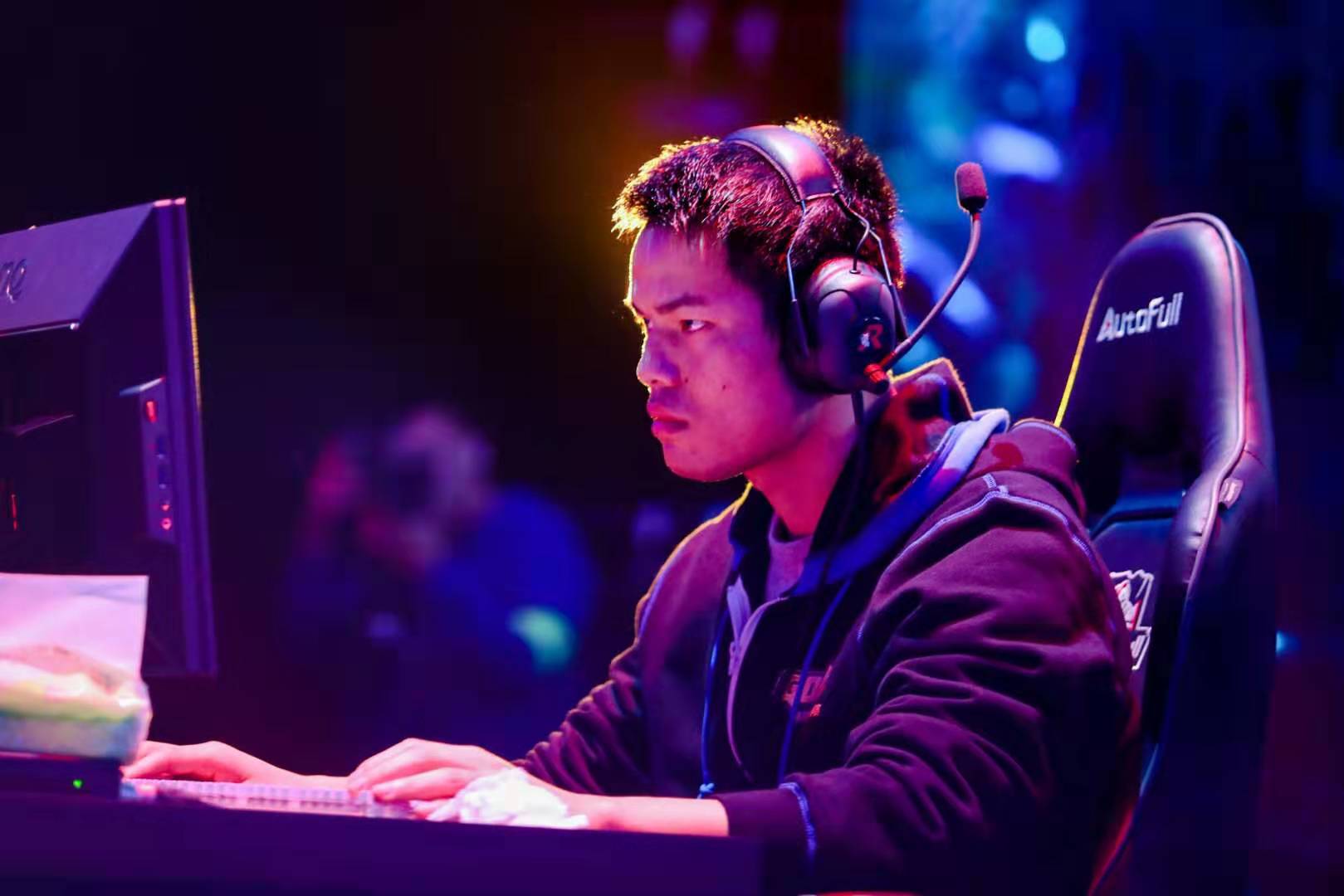 将如何回应 将如何回应