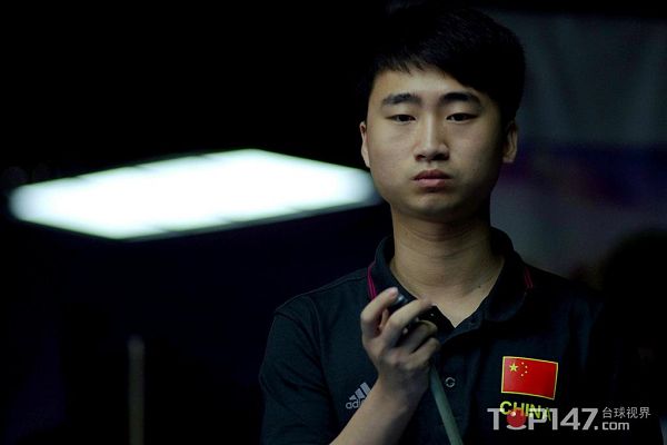 反手击球 反手击球